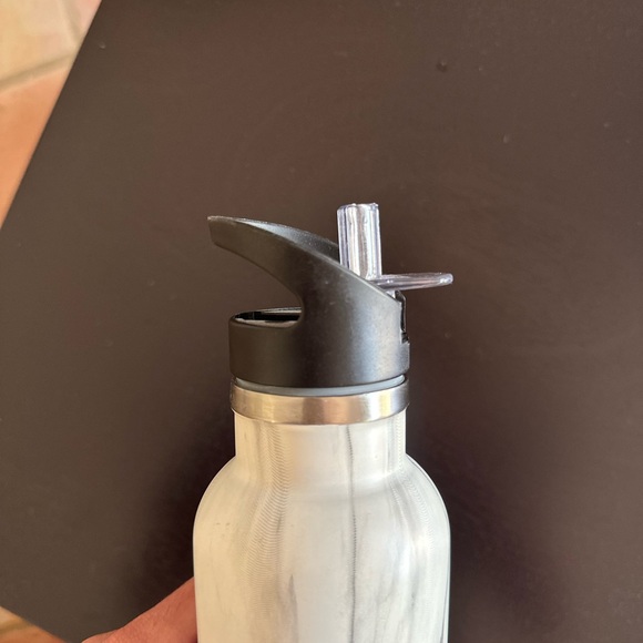 NWOT wellness travel bottle with built in foldable straw - Picture 3 of 6